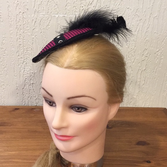 Pink and black fishnet Fascinator - Picture 4 of 8